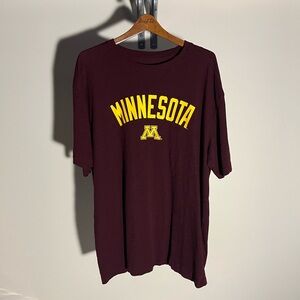 Minnesota University T-shirt 🌟